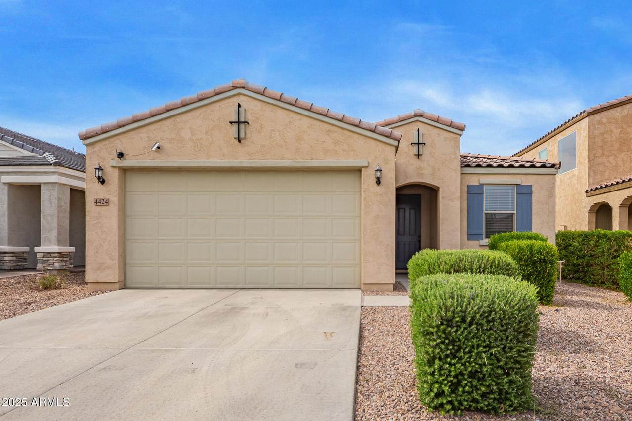 4424 W Vervain Ave., San Tan Valley, AZ 85144