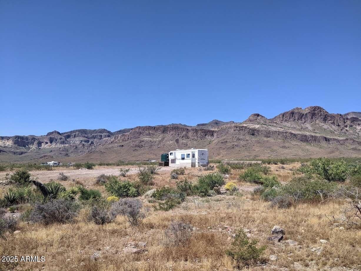 4597 S Hopi Rd., Golden Valley, AZ 86413