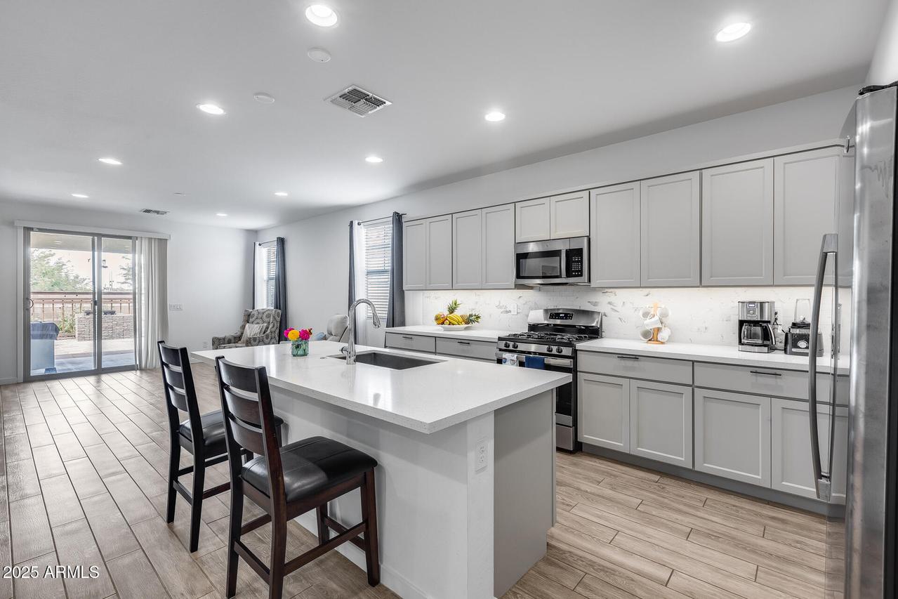 11574 W Luxton Ln., Avondale, AZ 85323