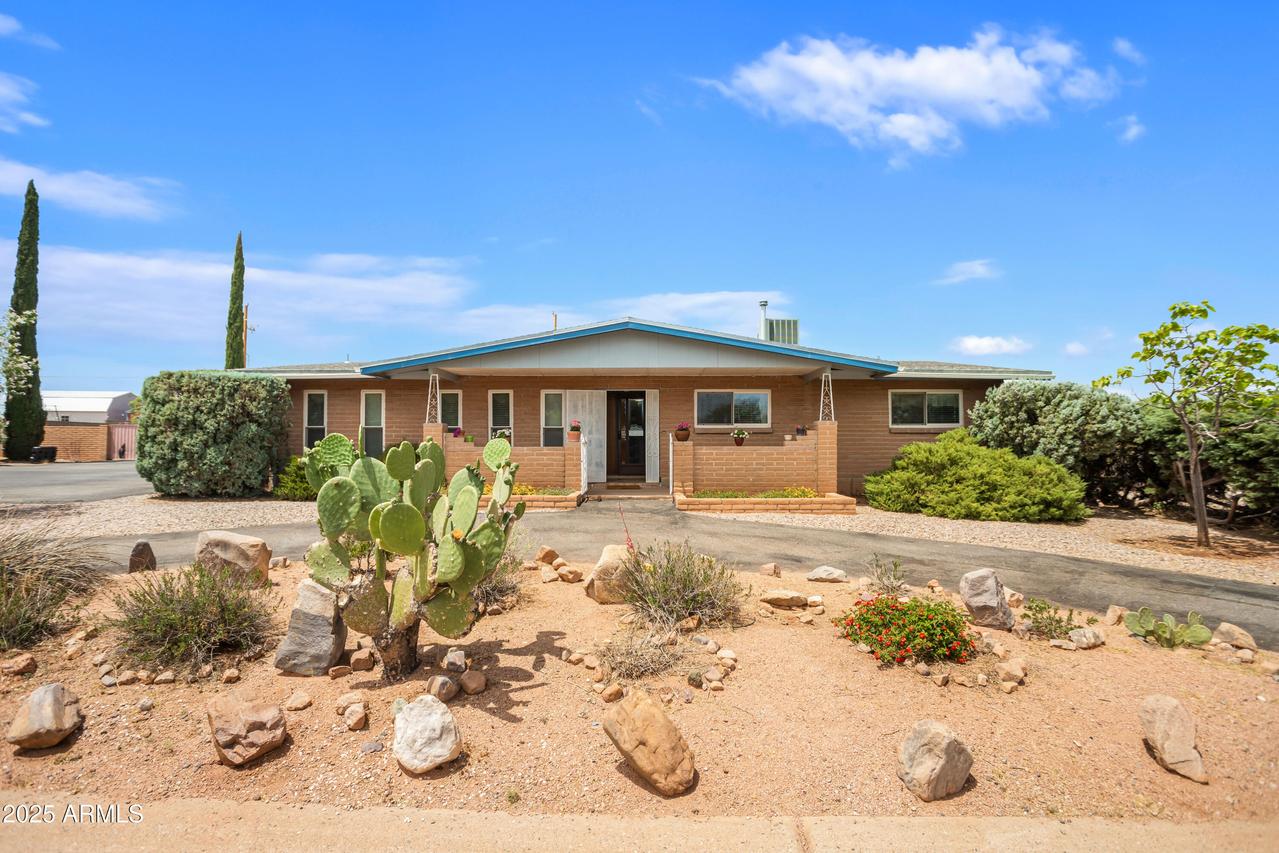 2001 Golf Links Rd., Sierra Vista, AZ 85635