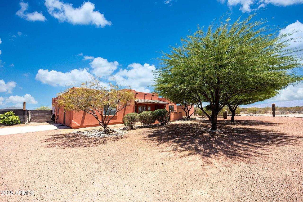 30607 N 213th Dr., Wittmann, AZ 85361