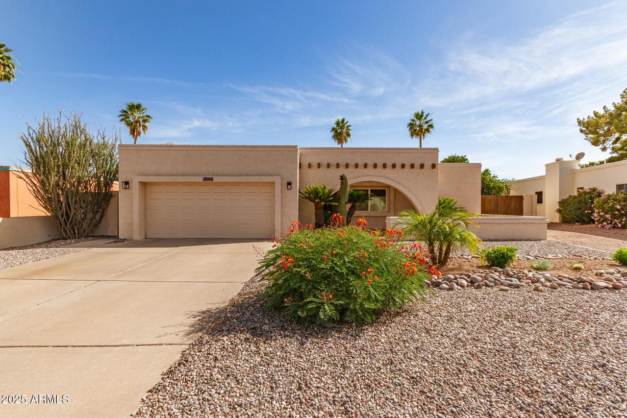 4527 E Sunrise Dr., Phoenix, AZ 85044