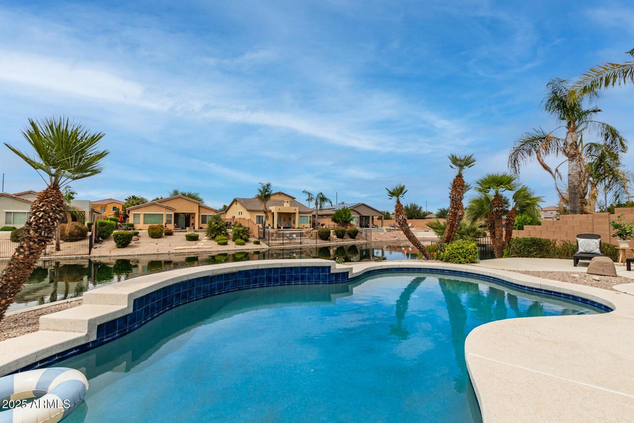 896 E Indian Wells Pl., Chandler, AZ 85249