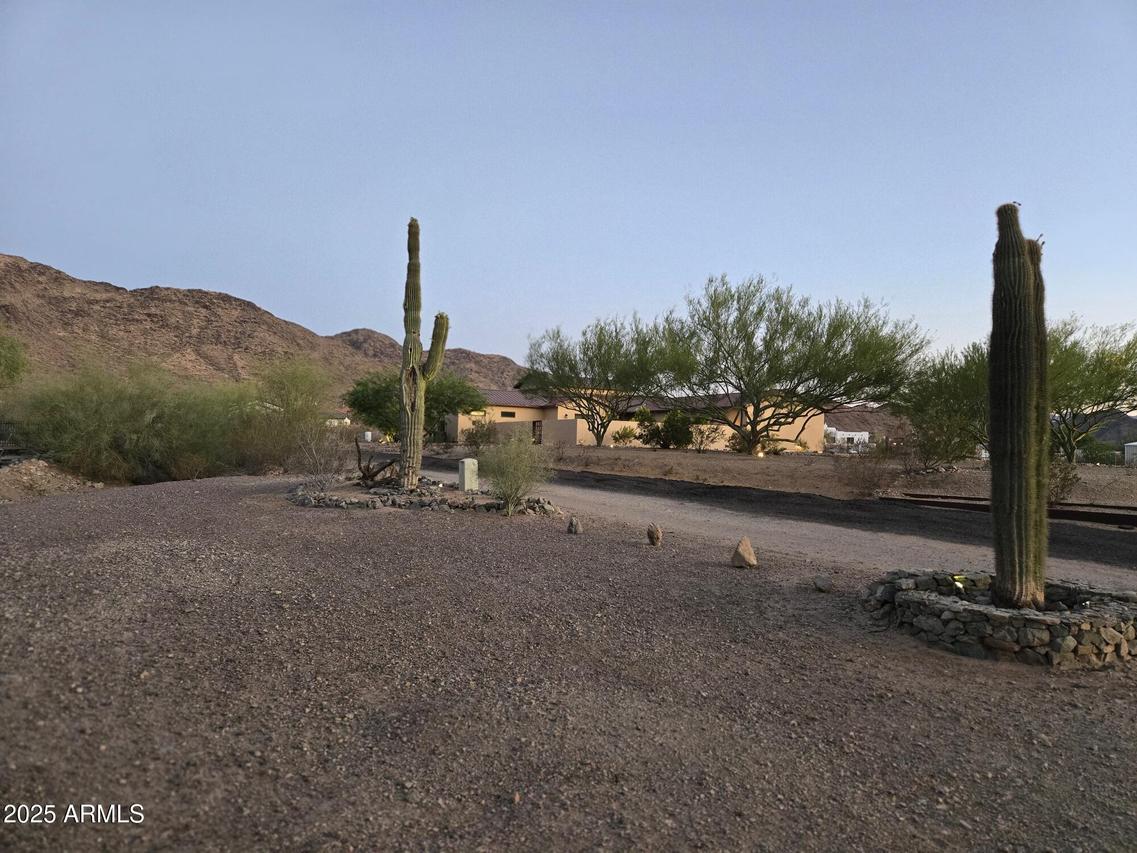 11404 S 38th Ave., Laveen, AZ 85339
