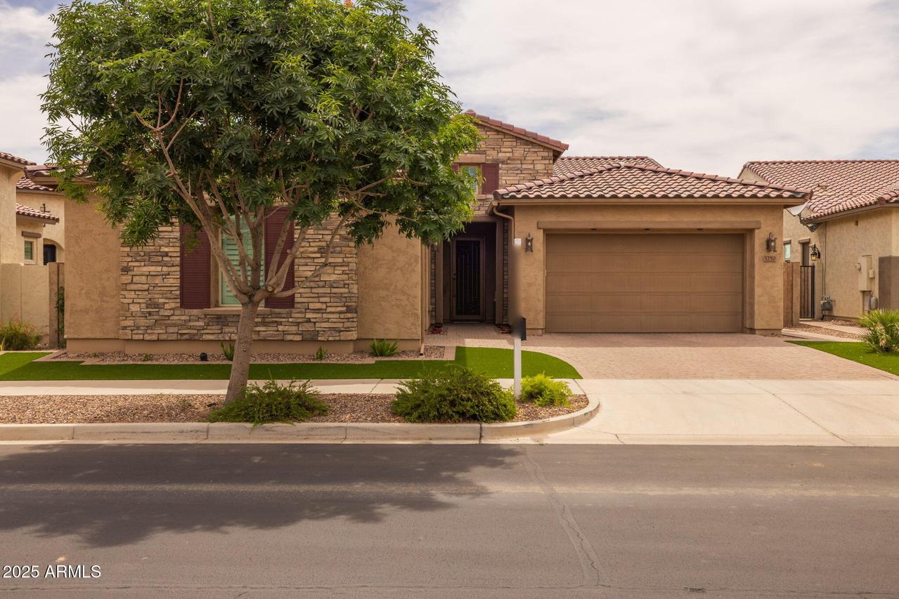 5250 S Wesley Cir., Mesa, AZ 85212