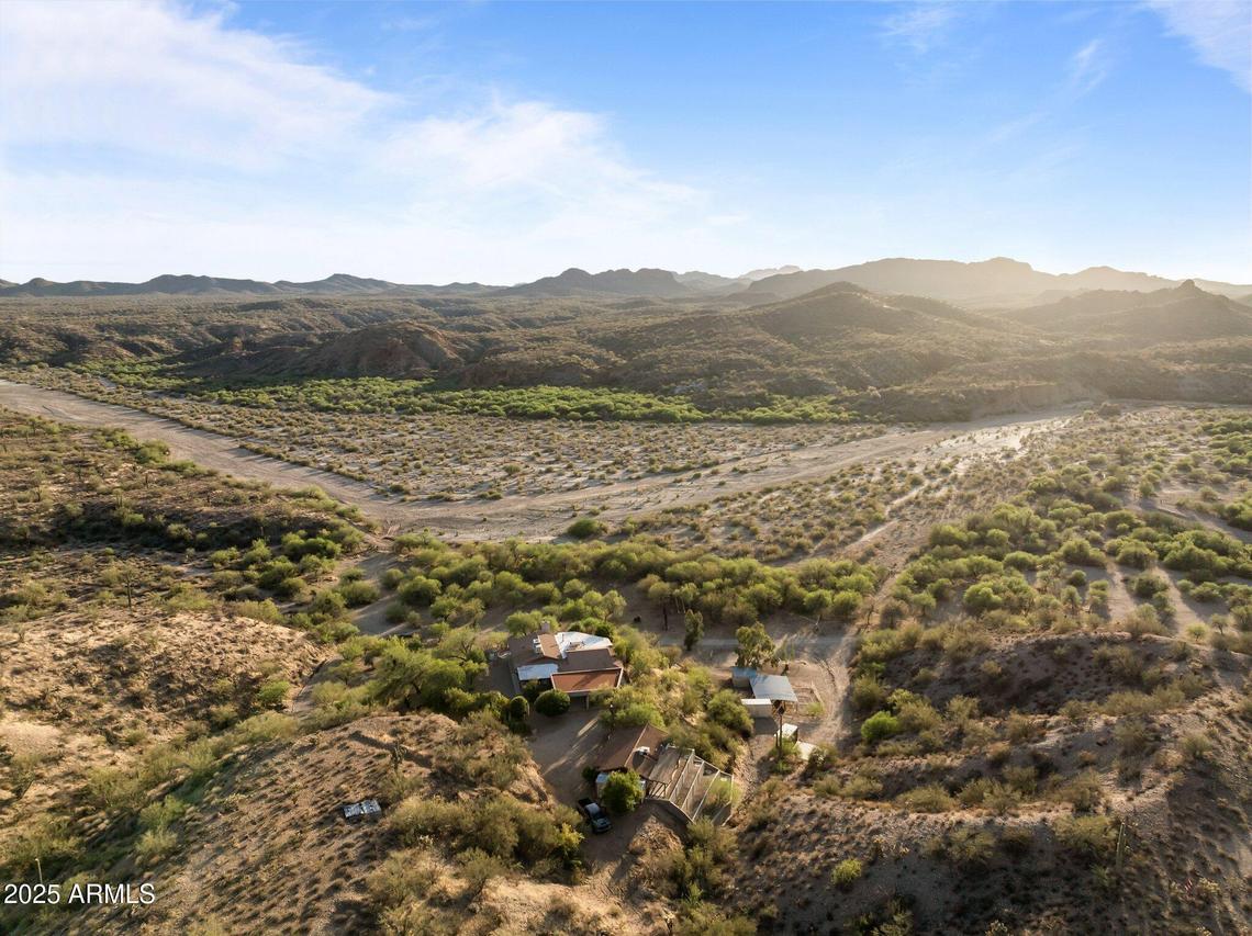27610 W Gill Rd., Morristown, AZ 85342
