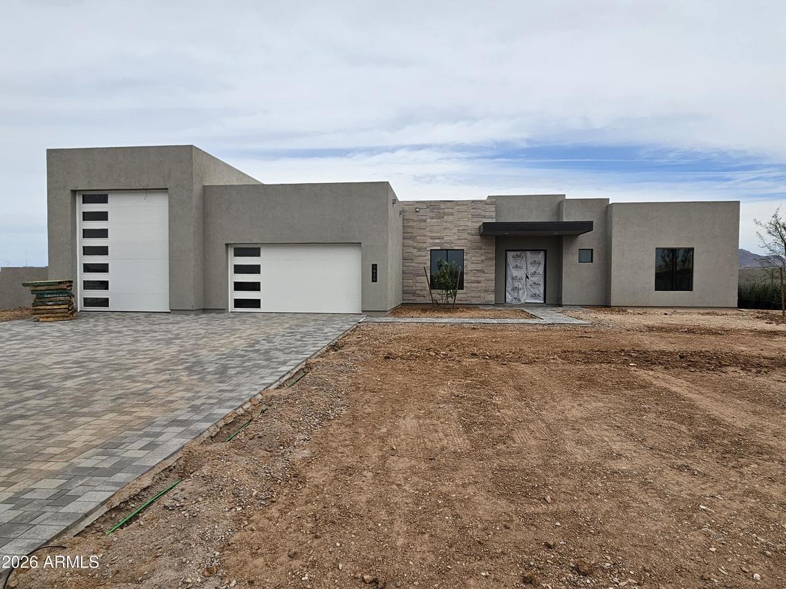 1850 E Creek Canyon Rd., Phoenix, AZ 85086