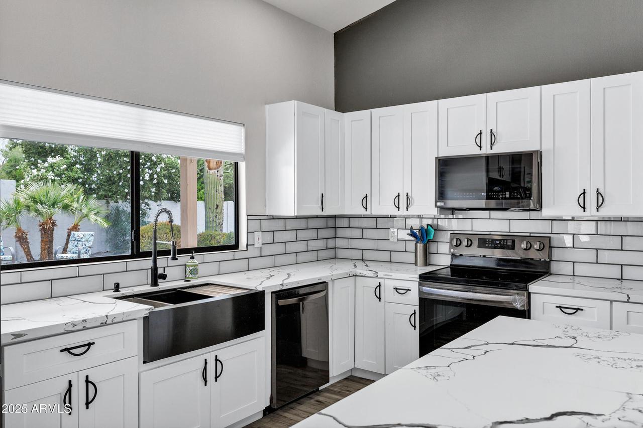 8913 S Forest Ave., Tempe, AZ 85284