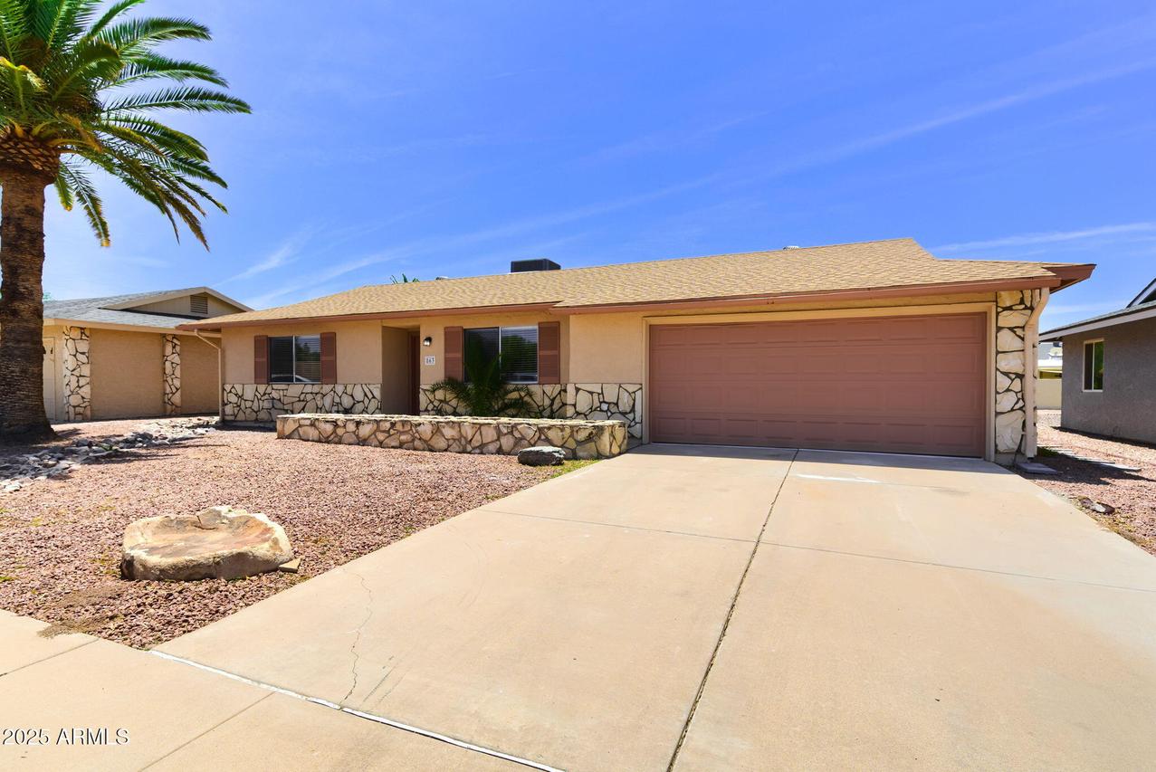 863 Leisure World, Mesa, AZ 85206
