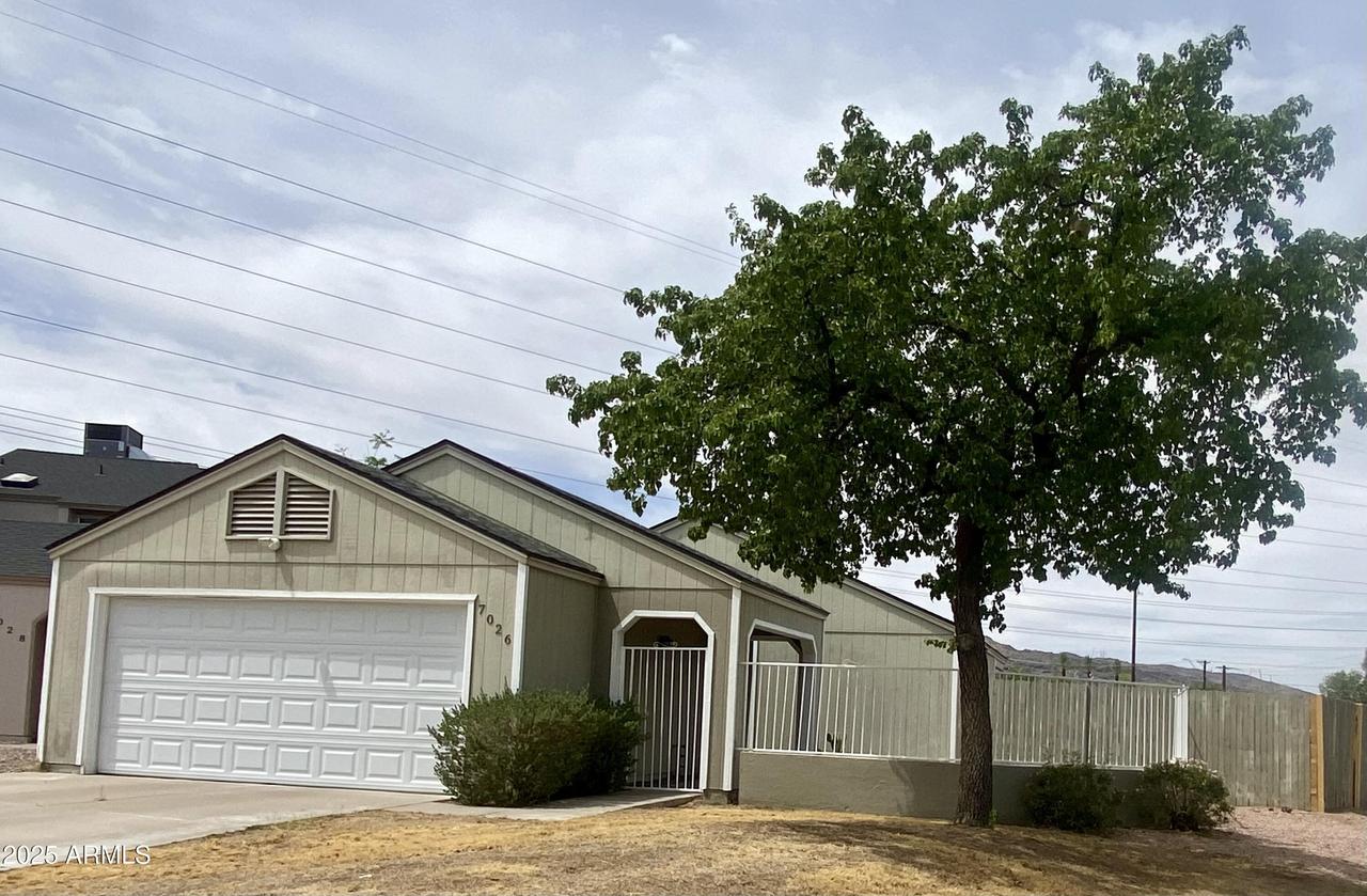 7026 S 40th Pl., Phoenix, AZ 85042
