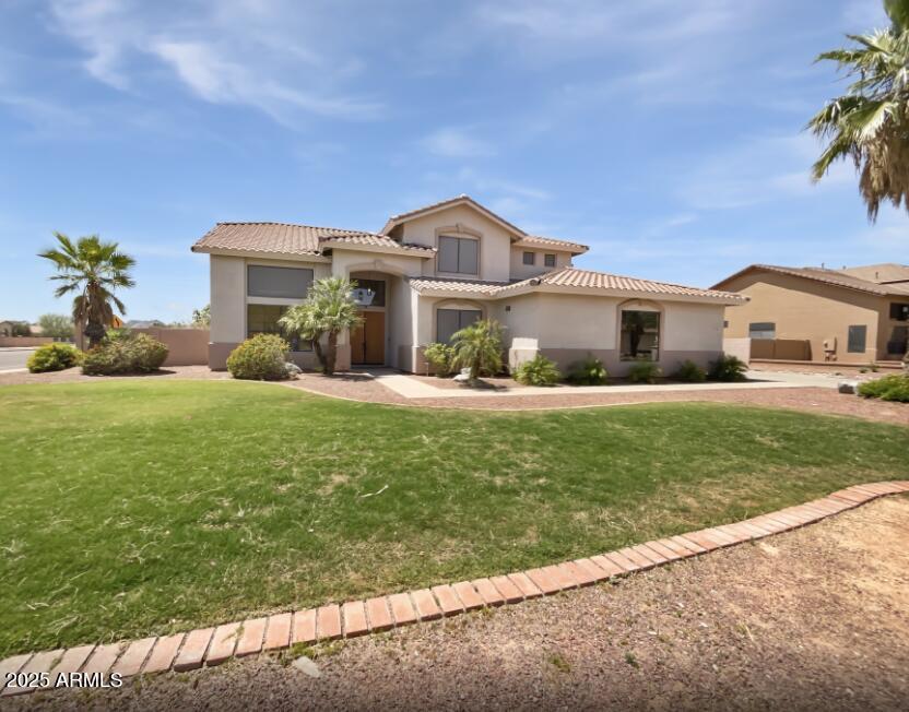 5501 W Whispering Wind Dr., Glendale, AZ 85310