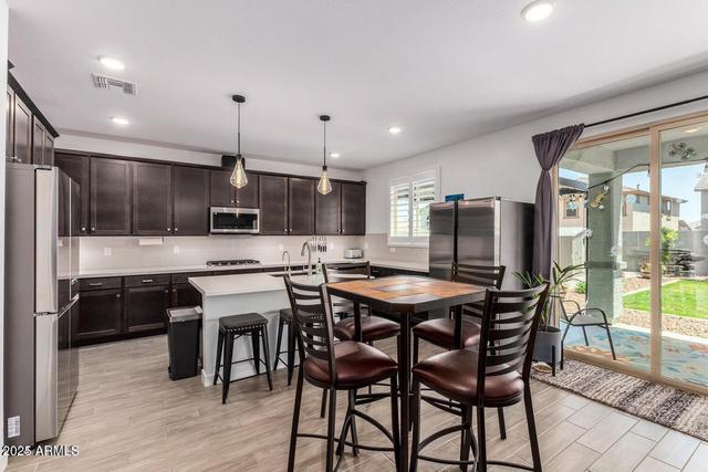 New Homes For Sale This Week That Attend Desert Oasis Elementary School: May 23rd to May 29th