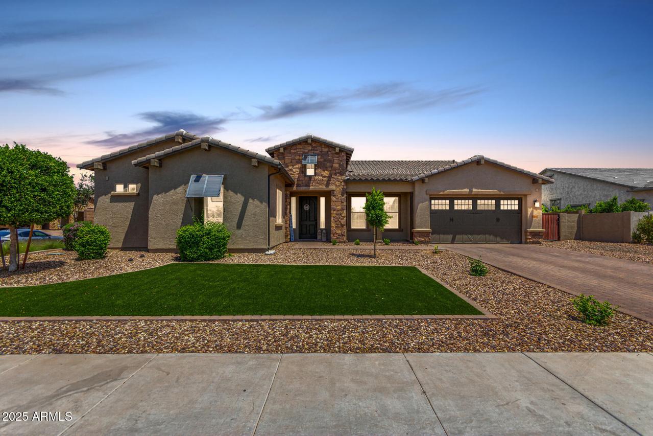 9448 W Villa Hermosa, Peoria, AZ 85383