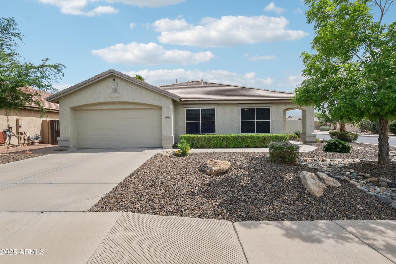 6439 W Kristal Way, Glendale, AZ 85308