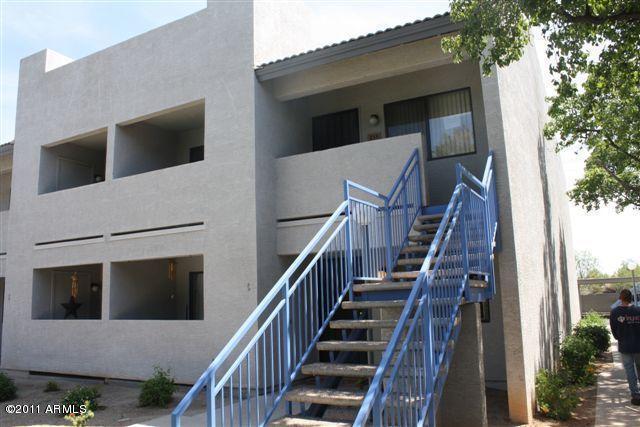 3301 E Earll Dr. #219, Phoenix, AZ 85018