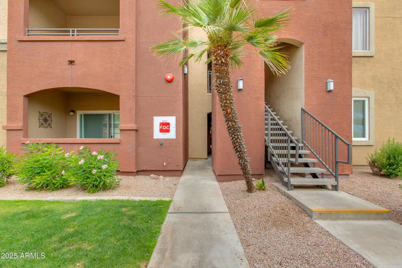 5401 E Van Buren St. #1004, Phoenix, AZ 85008