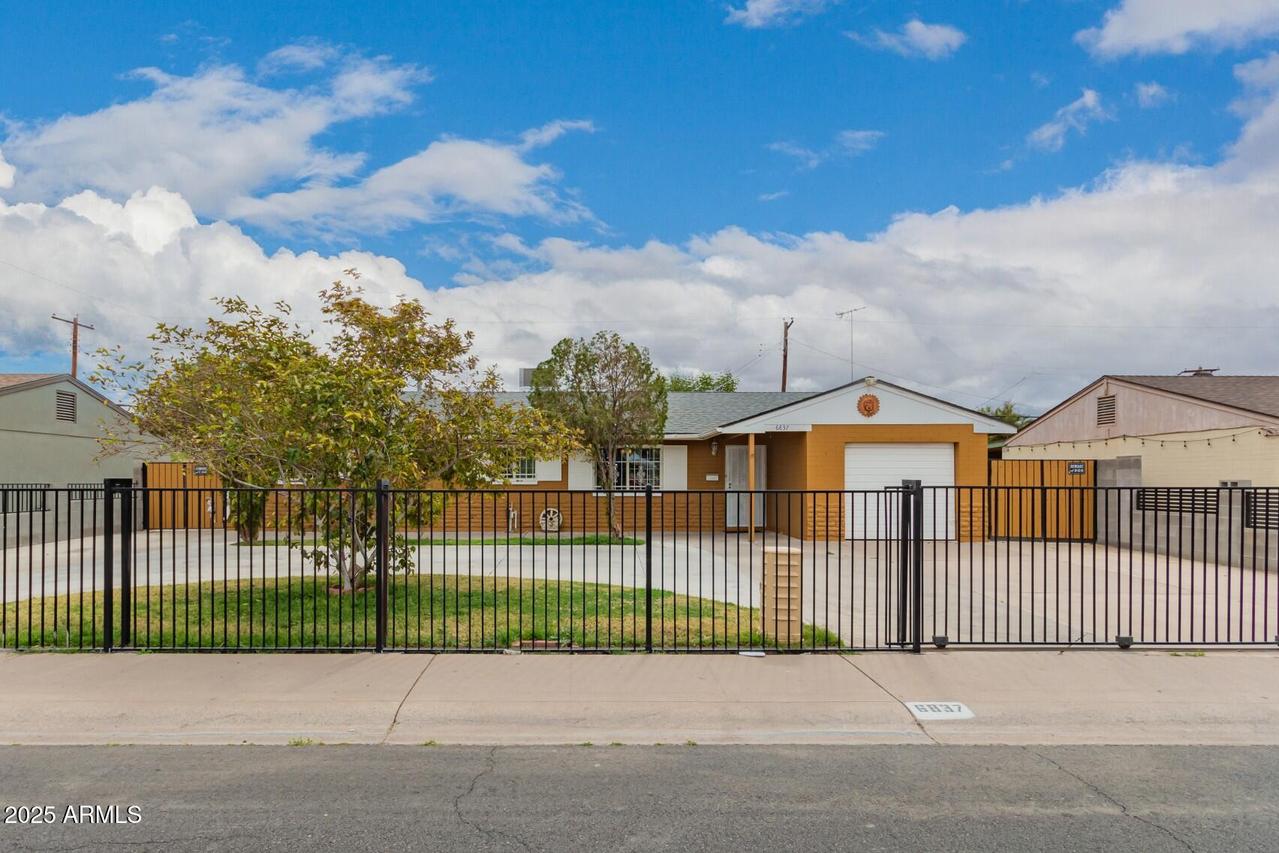 6837 W Camelback Rd., Phoenix, AZ 85033