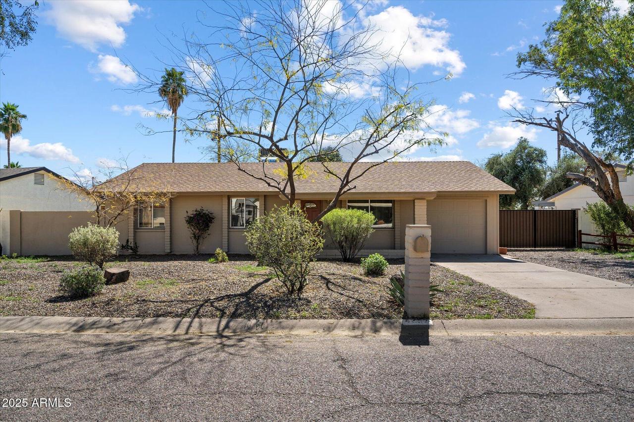 4257 E Marino Dr., Phoenix, AZ 85032