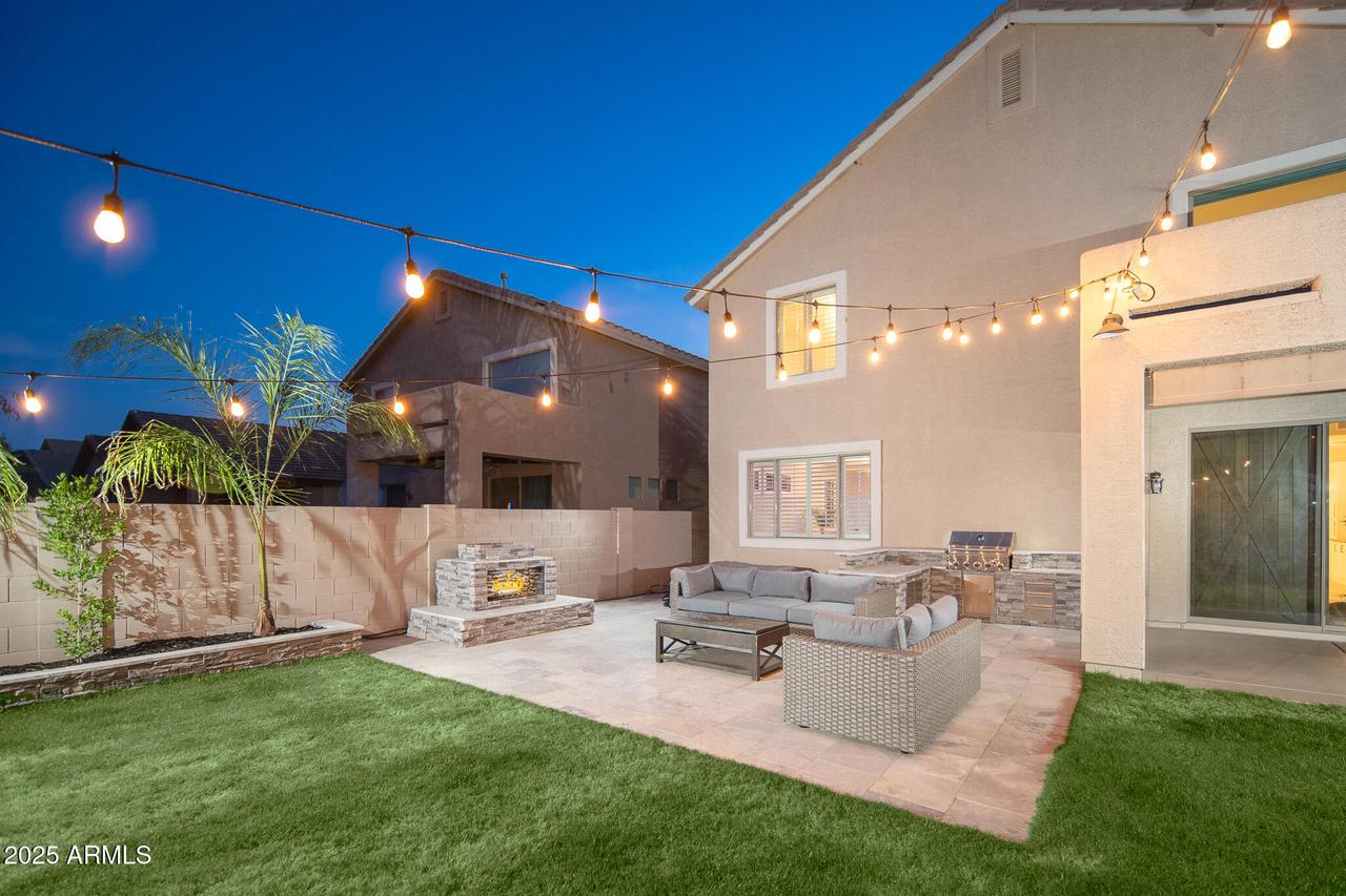 22259 N 102nd Ln., Peoria, AZ 85383