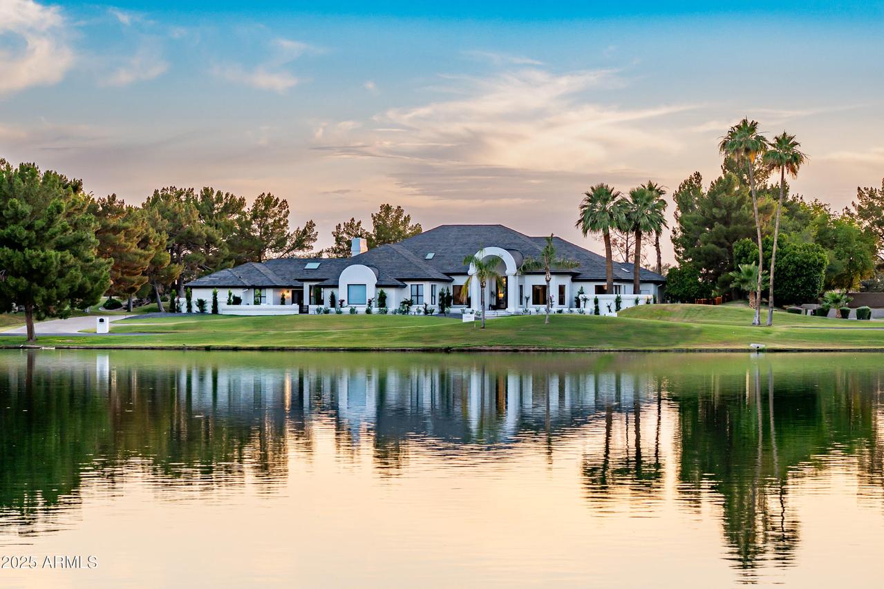 5 E Oakwood Hills Dr., Chandler, AZ 85248