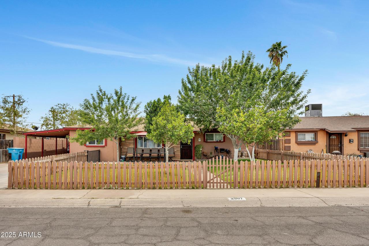 2907 W Townley Ave., Phoenix, AZ 85051