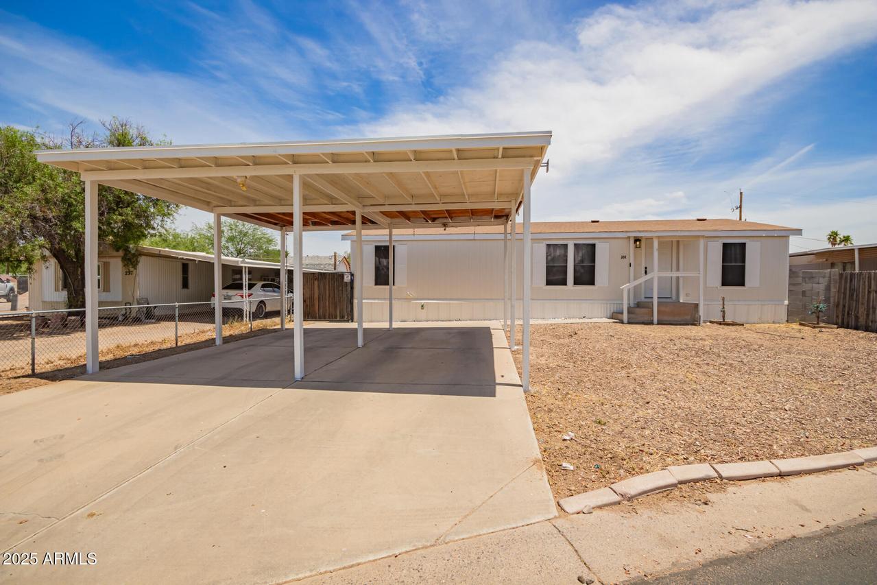 231 N 88th Way, Mesa, AZ 85207