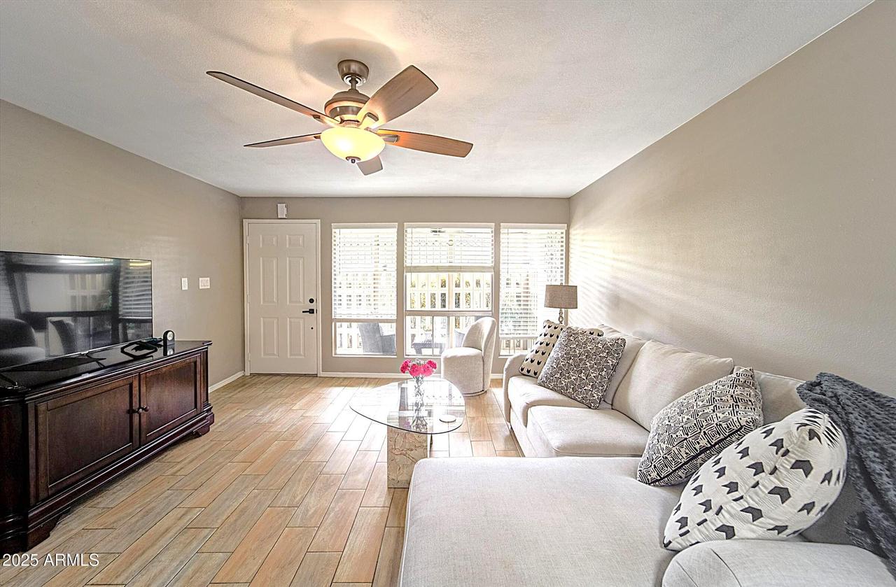 8141 N Central Ave. #9, Phoenix, AZ 85020