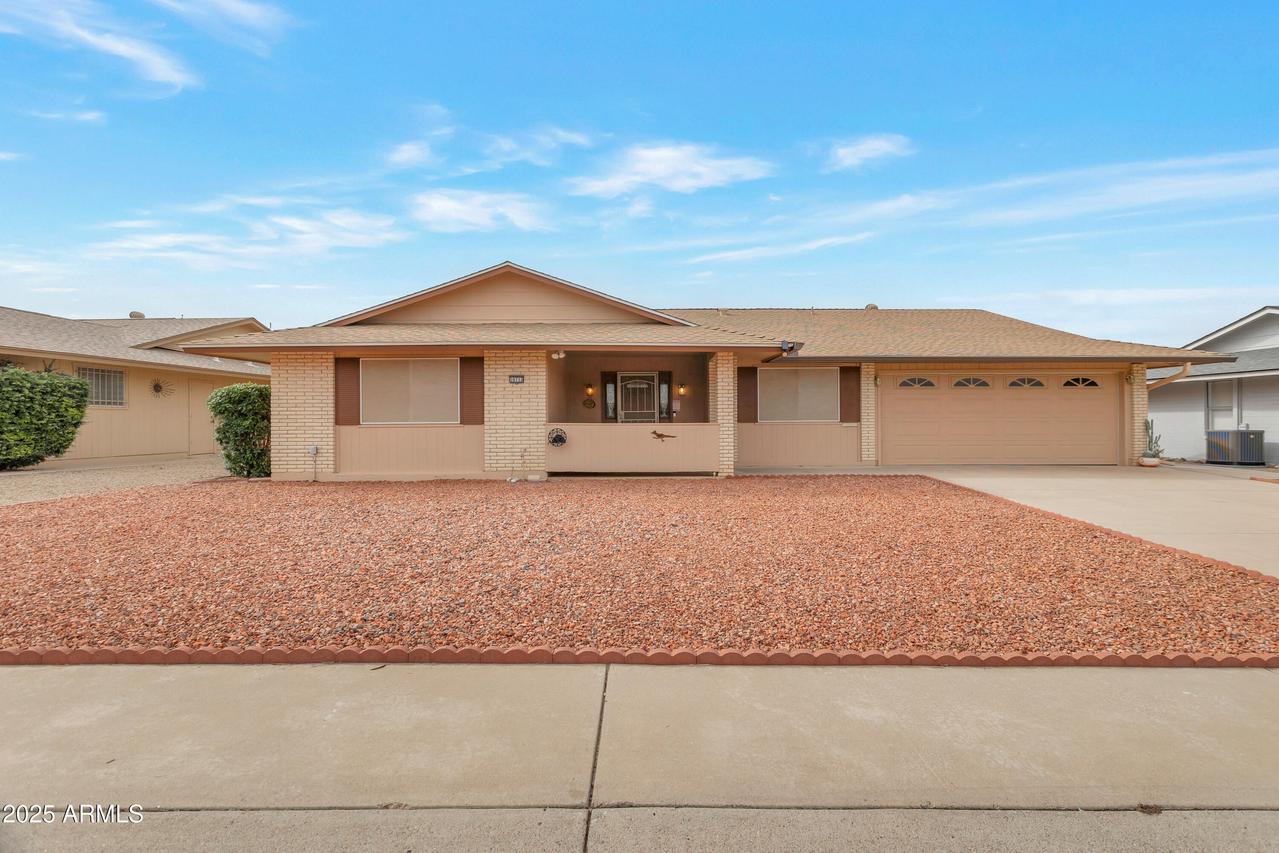 10733 W Saratoga Cir., Sun City, AZ 85351