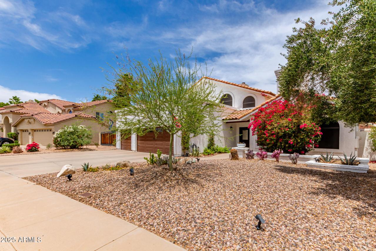 3514 E Desert Willow Rd., Phoenix, AZ 85044