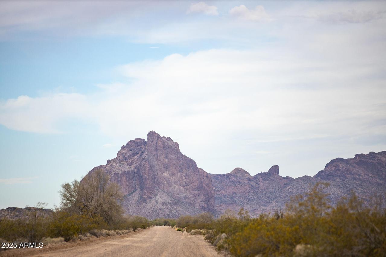 W Centennial Rd. #123, Tonopah, AZ 85354