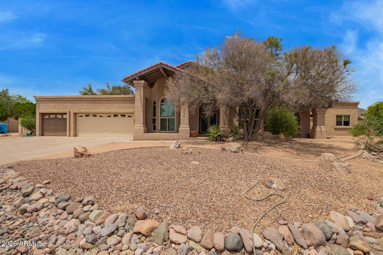 4922 W Fallen Leaf Ln., Glendale, AZ 85310