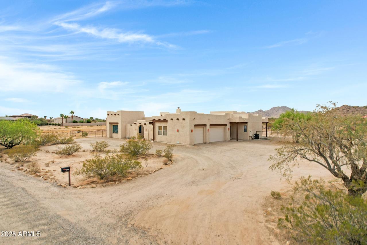 11266 W Calle Con Queso, Casa Grande, AZ 85194