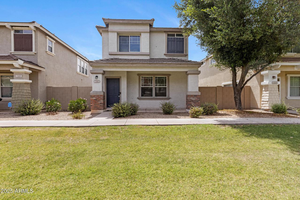 1563 S Longspur Ln., Gilbert, AZ 85296
