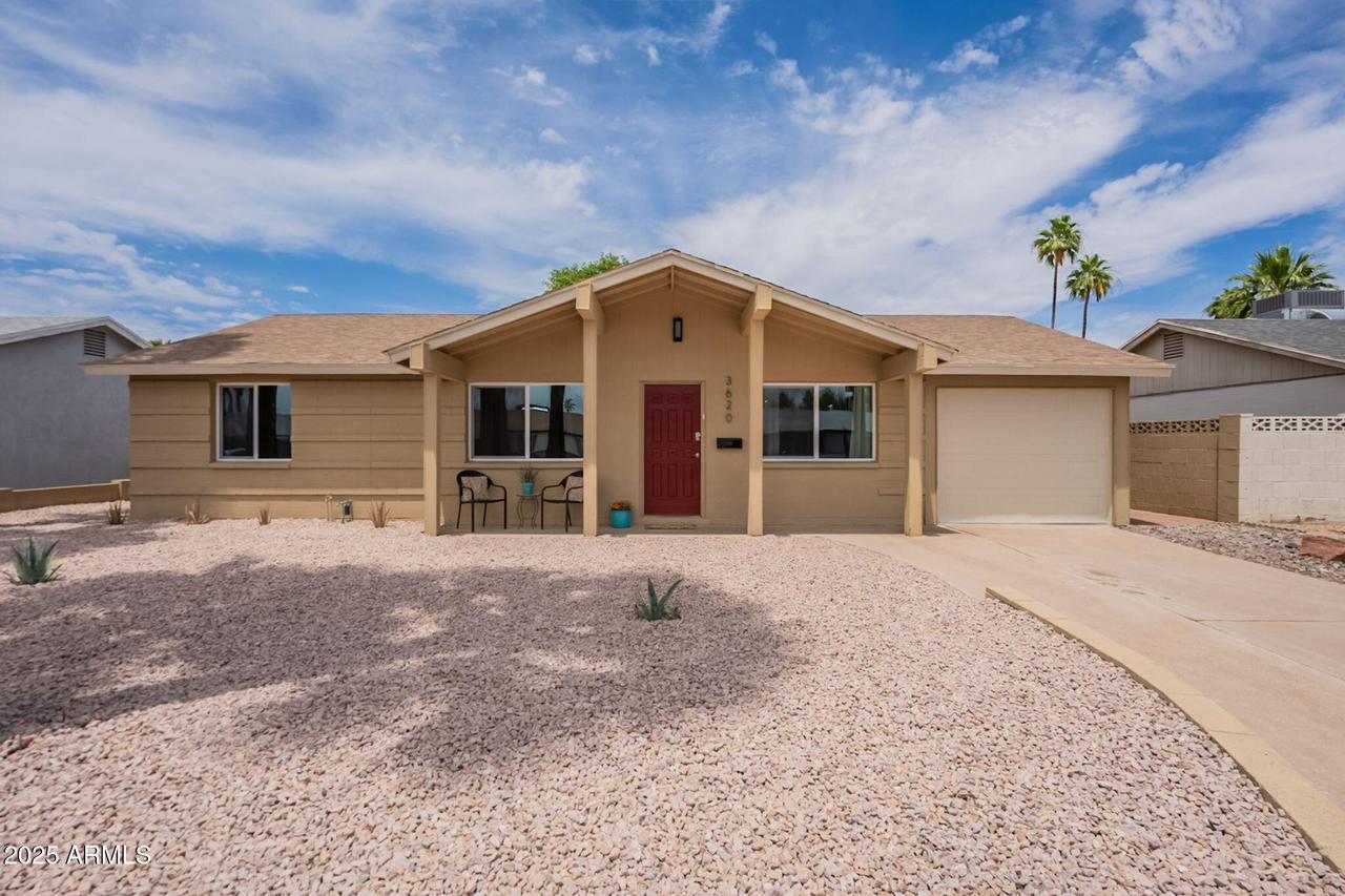 3620 E Ludlow Dr., Phoenix, AZ 85032