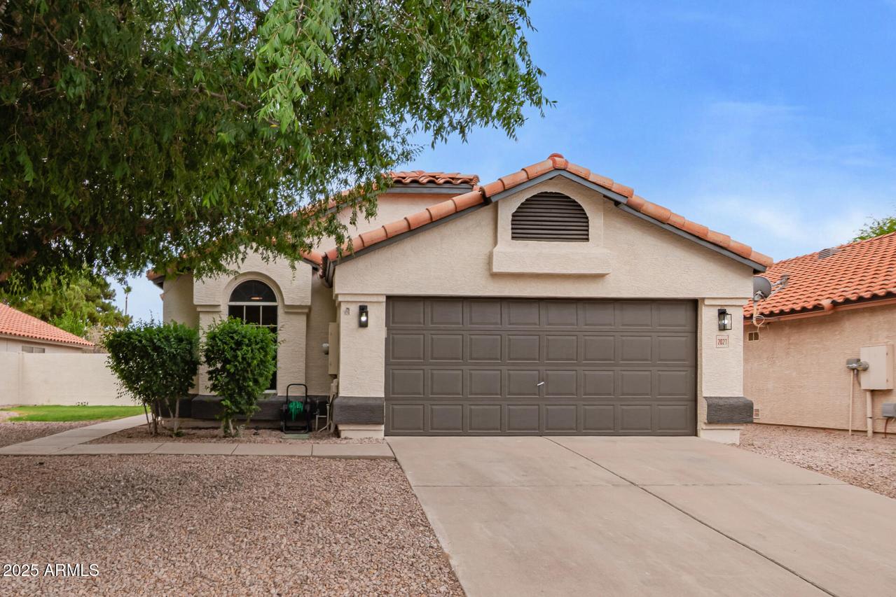 2027 S Rowen St., Mesa, AZ 85209