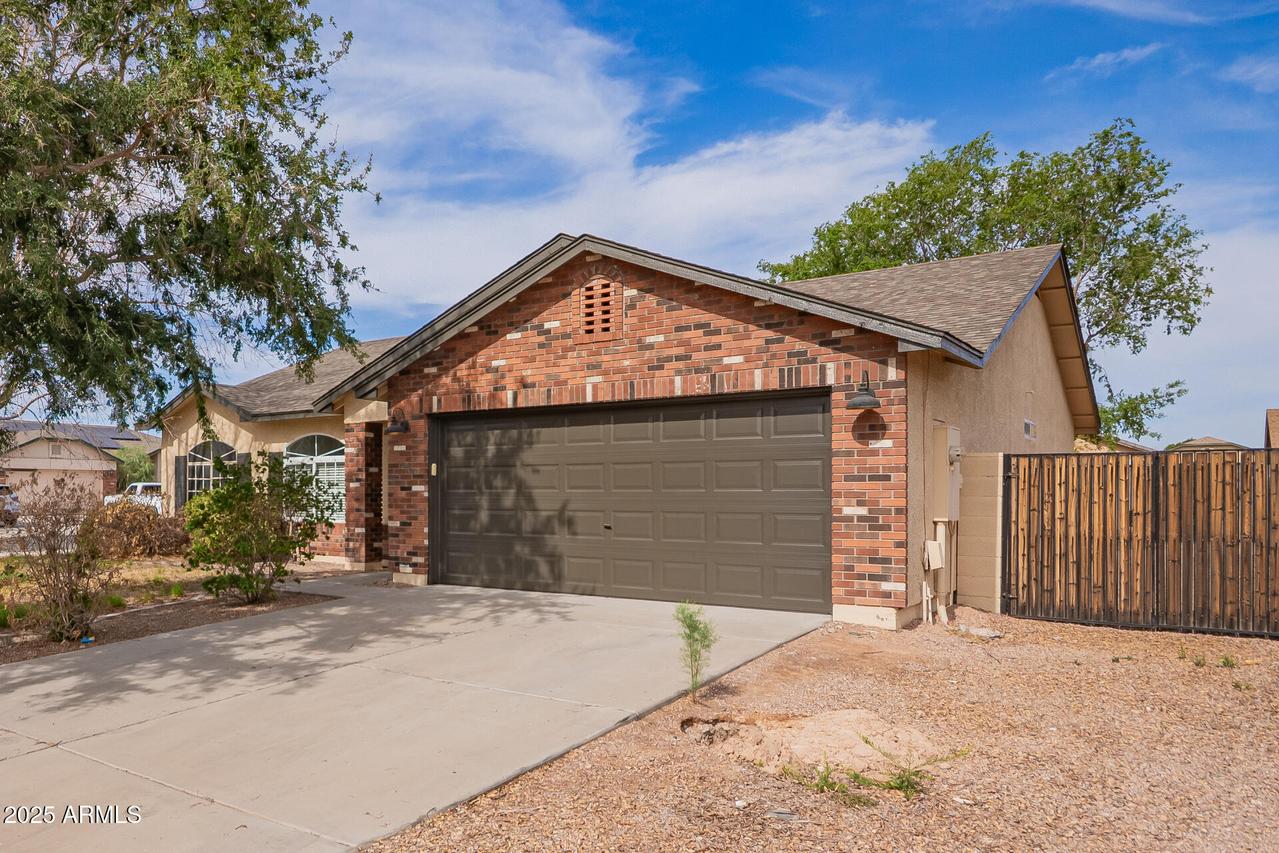 40427 N Orkney Way, San Tan Valley, AZ 85140