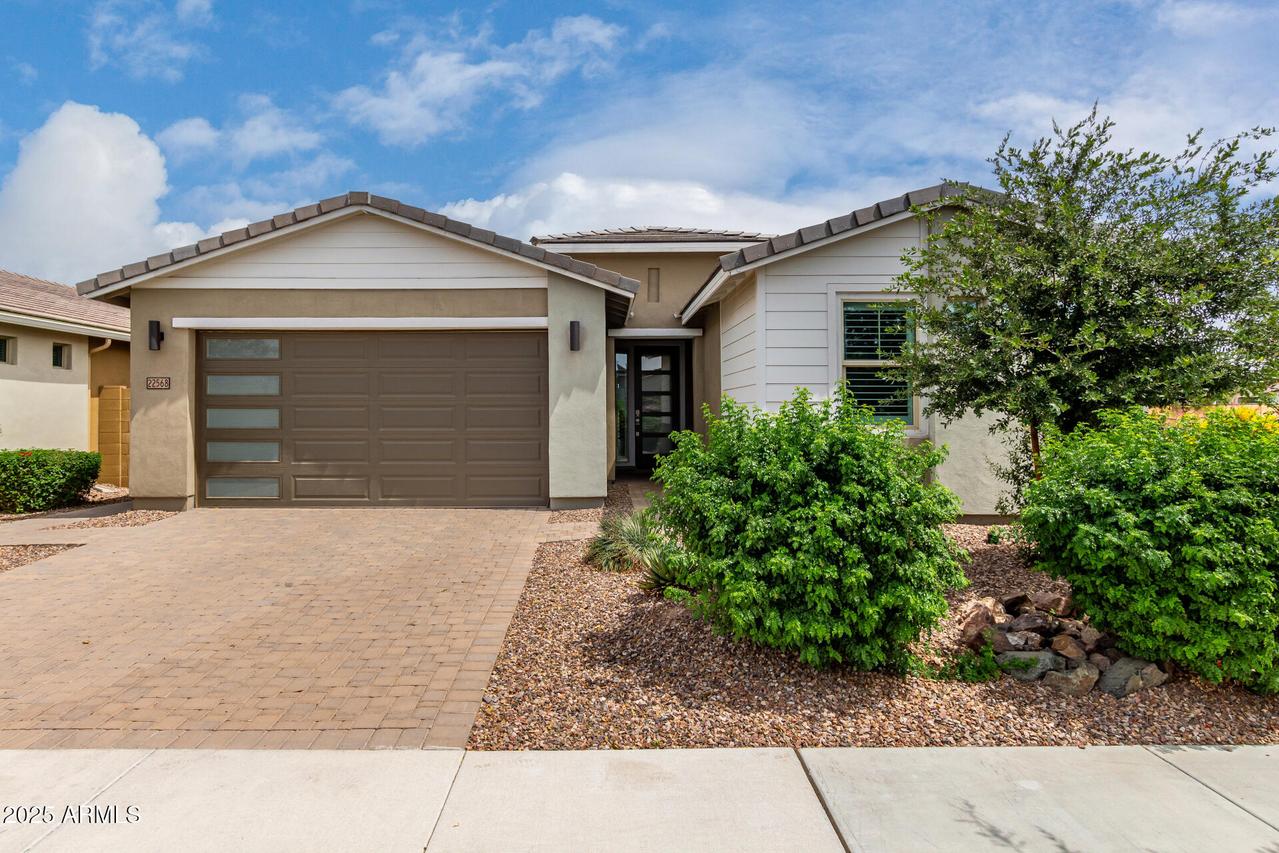 22568 E Rosa Rd., Queen Creek, AZ 85142