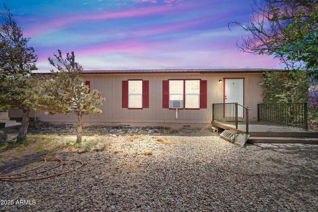 10460 E Birdcage St., Sierra Vista, AZ 85635