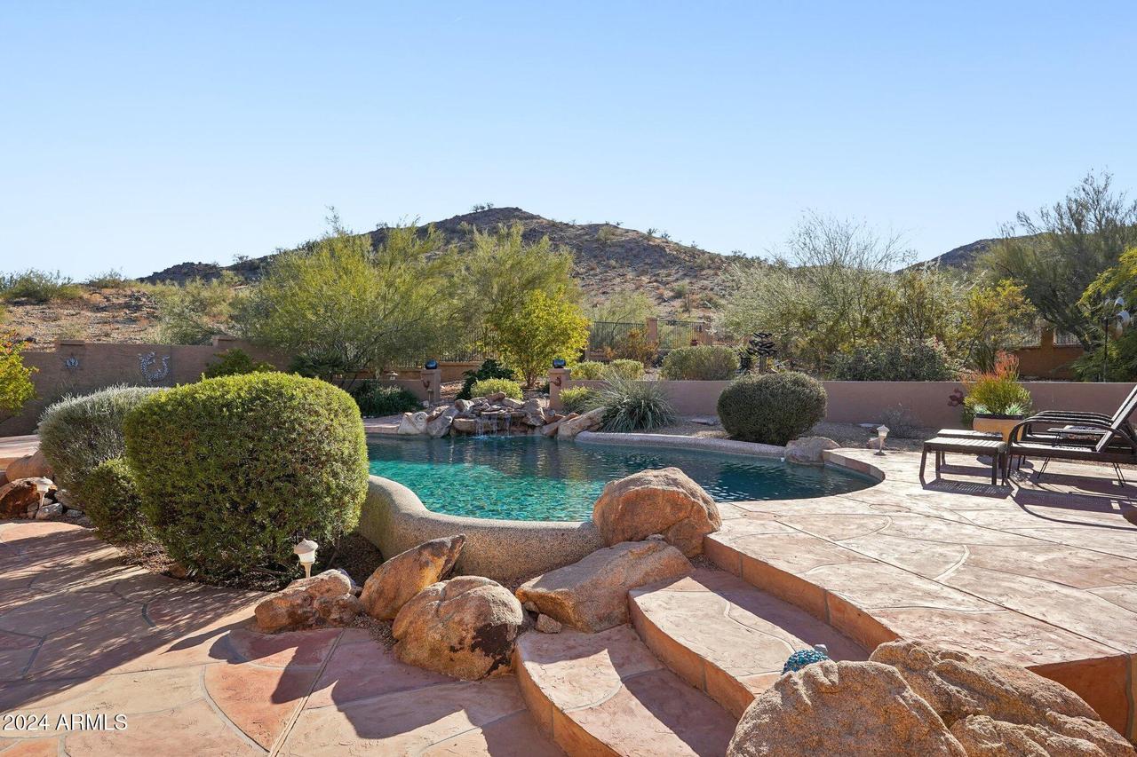 11255 S San Adrian Ln., Goodyear, AZ 85338