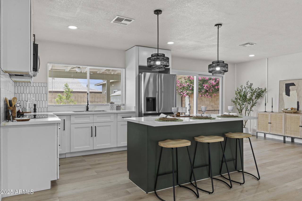 10612 N 48th Ave., Glendale, AZ 85304