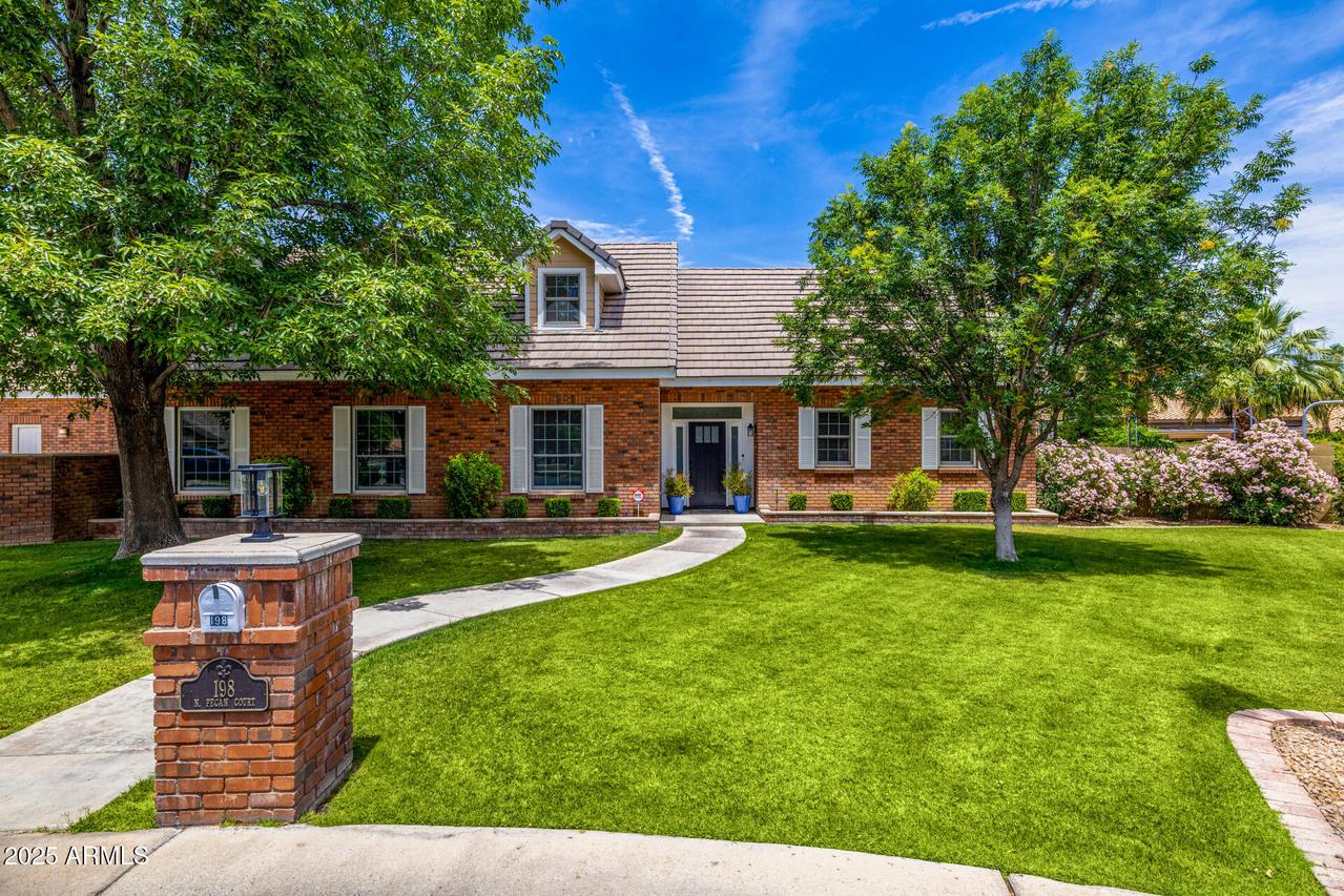 198 N Pecan Ct., Gilbert, AZ 85234