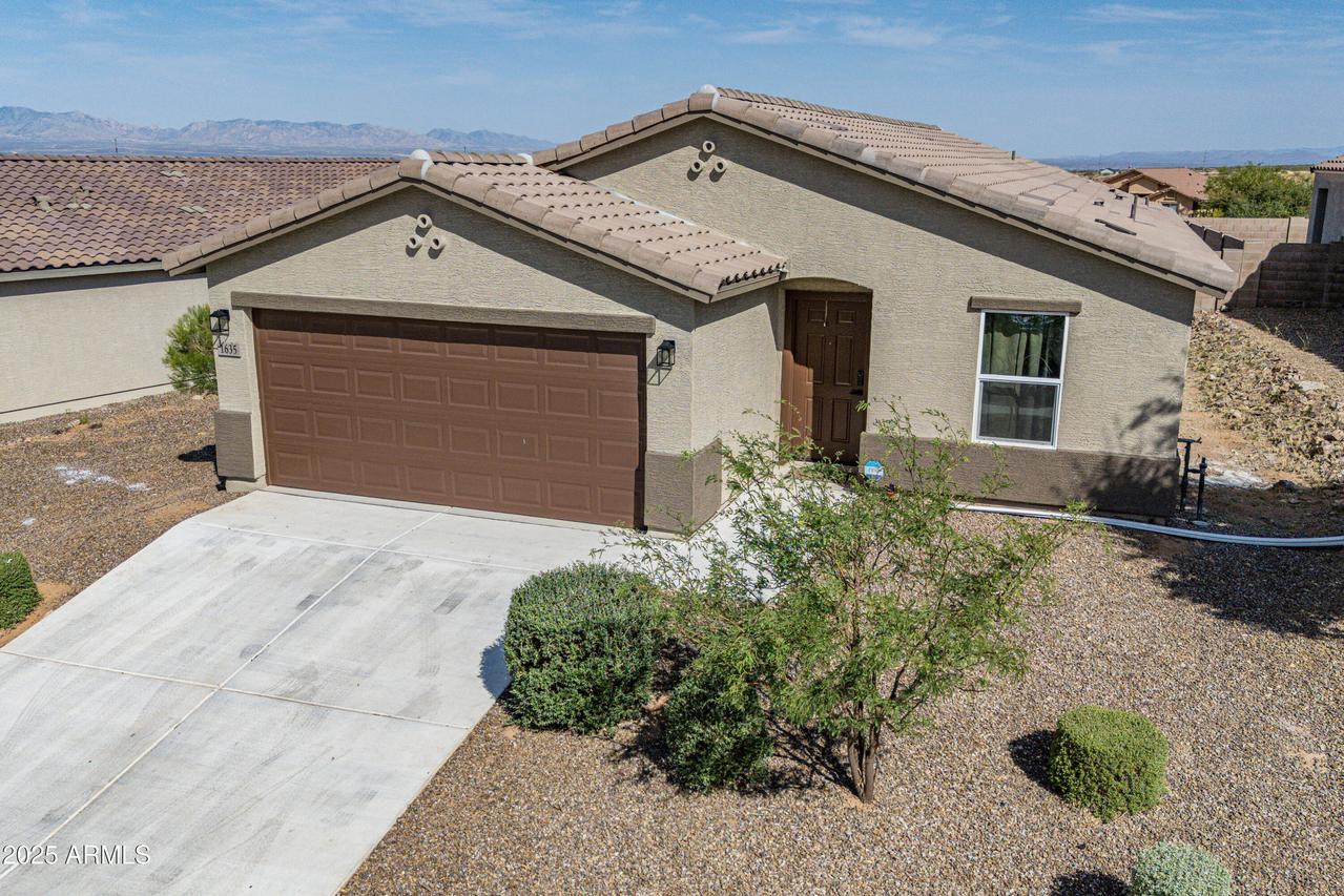 1635 W Cottonwood Bluffs Dr., Benson, AZ 85602
