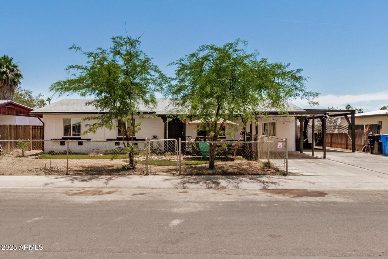 6137 W Britton Ave., Phoenix, AZ 85033