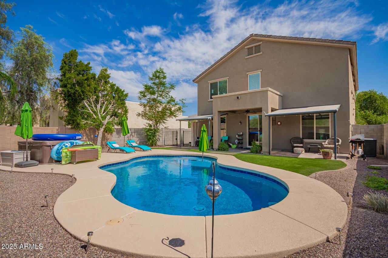 3960 W Salter Dr., Glendale, AZ 85308