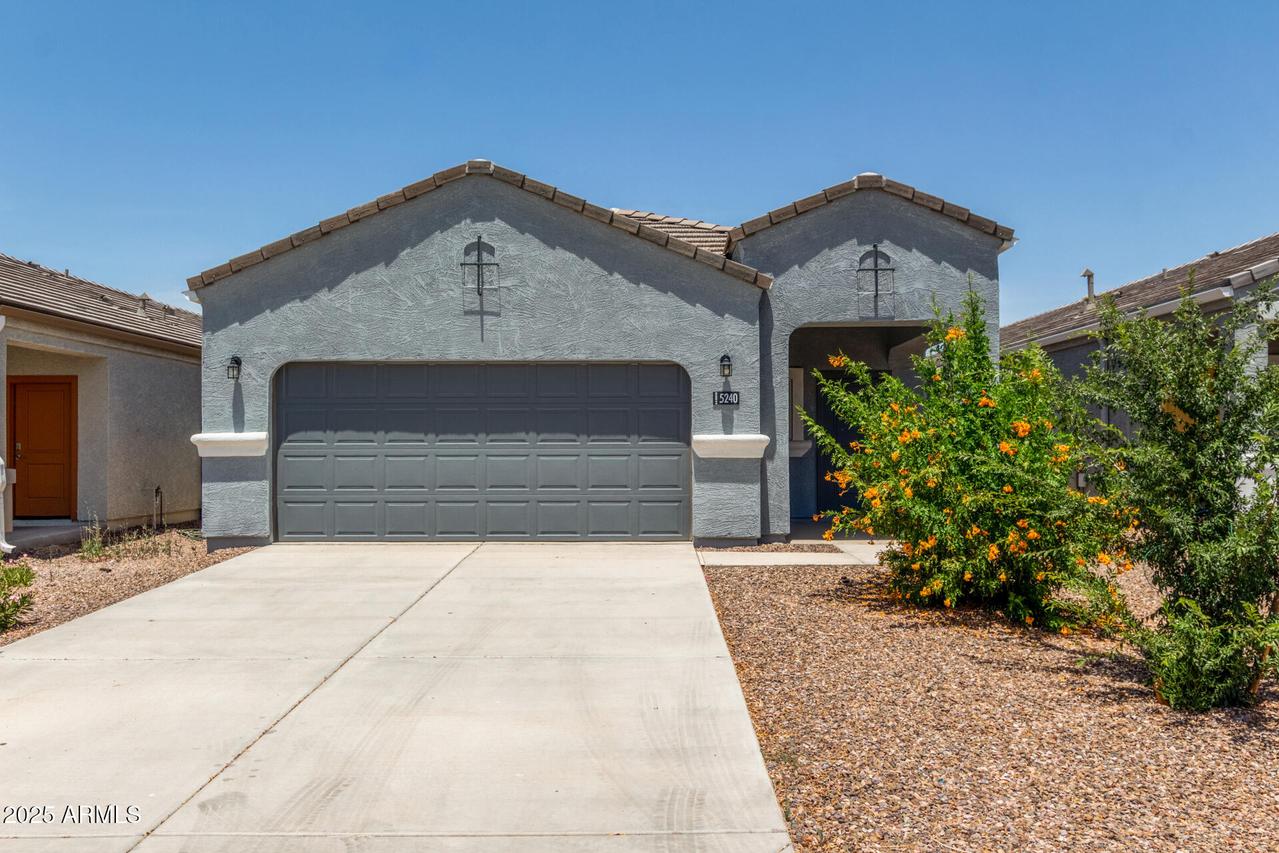 5240 E Gummite Dr., San Tan Valley, AZ 85143