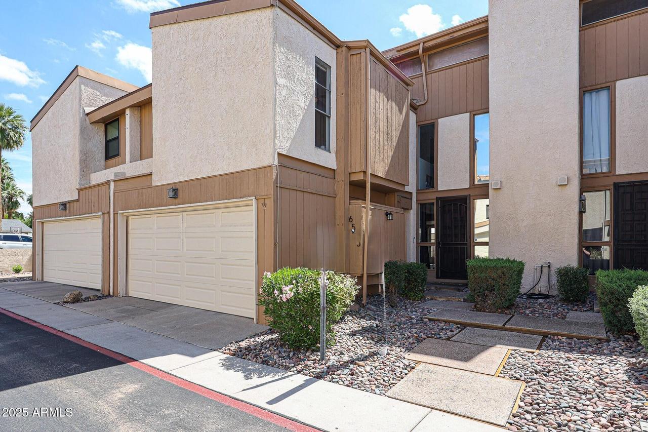 6533 N 10th Pl., Phoenix, AZ 85014