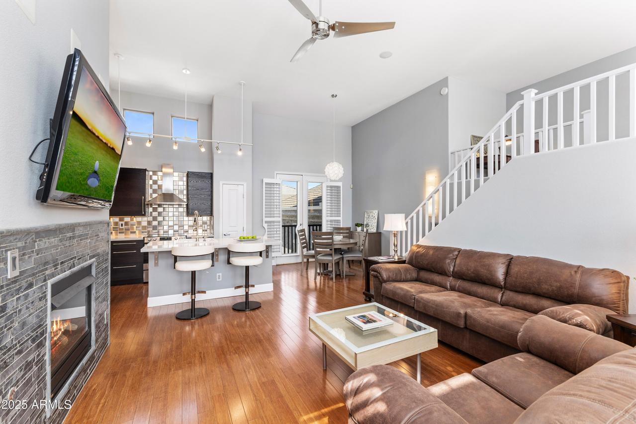 15221 N Clubgate Dr. #2059, Scottsdale, AZ 85254