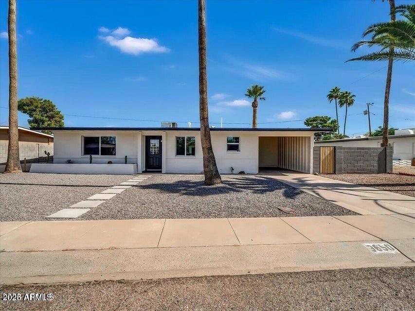 3650 E Laurel Ln., Phoenix, AZ 85028