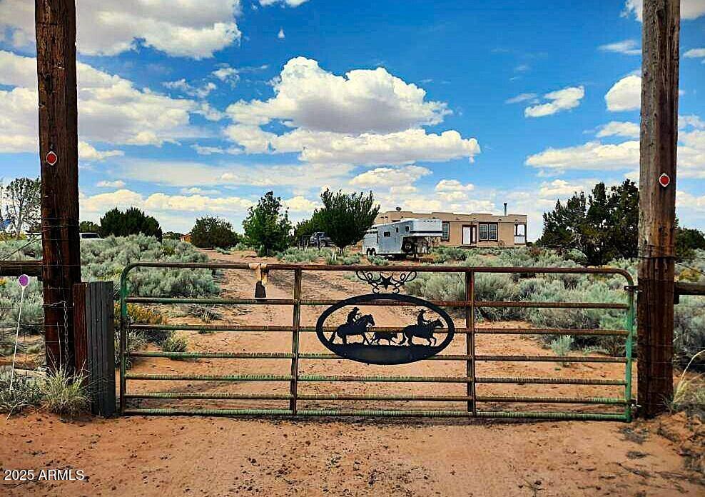 74 N7121  Red Sky Ranch, St Johns, AZ 85936