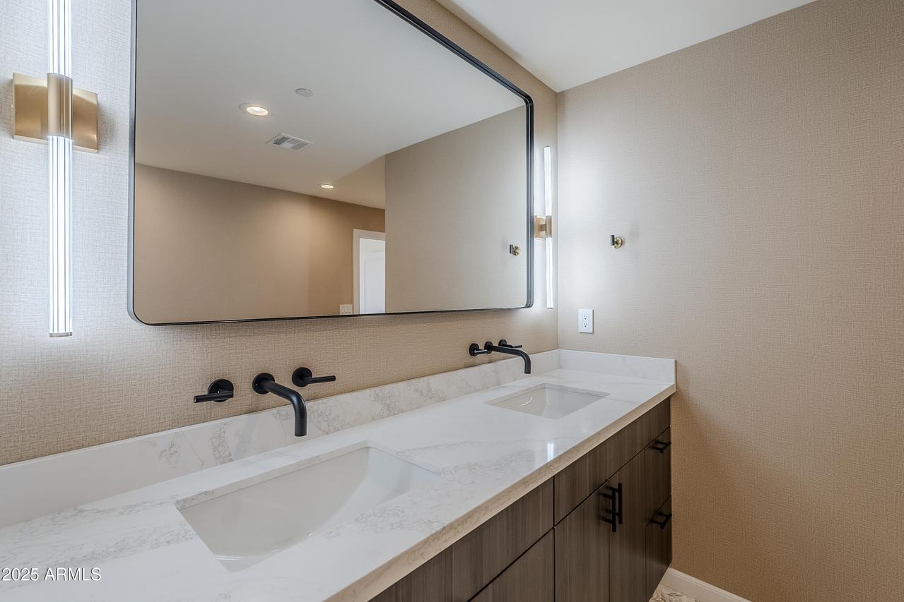 8525 E Via De Los Libros, Scottsdale, AZ 85258